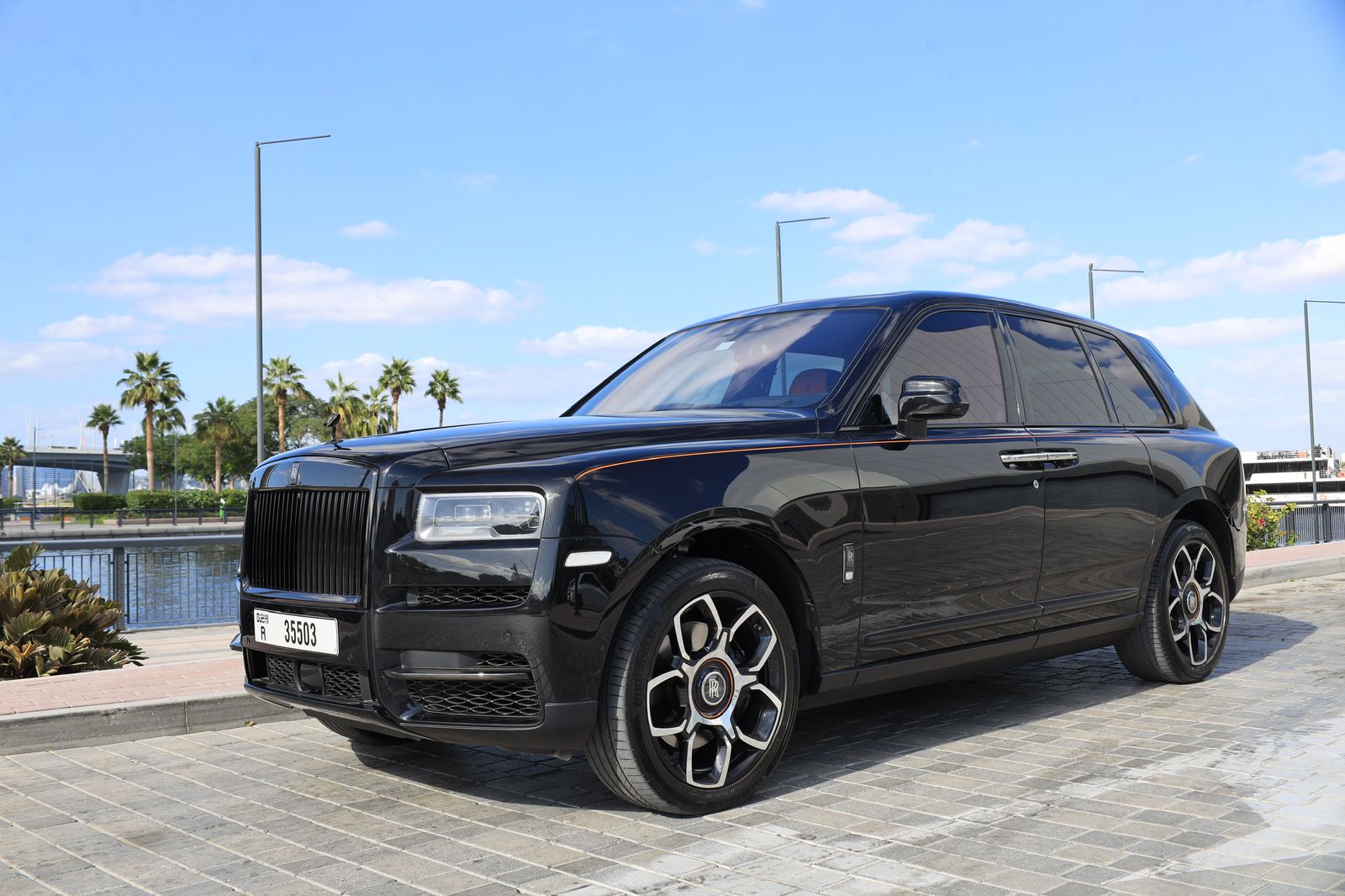 Rolls Royce Cullinan Black Badge 2024  2024 rental dubai