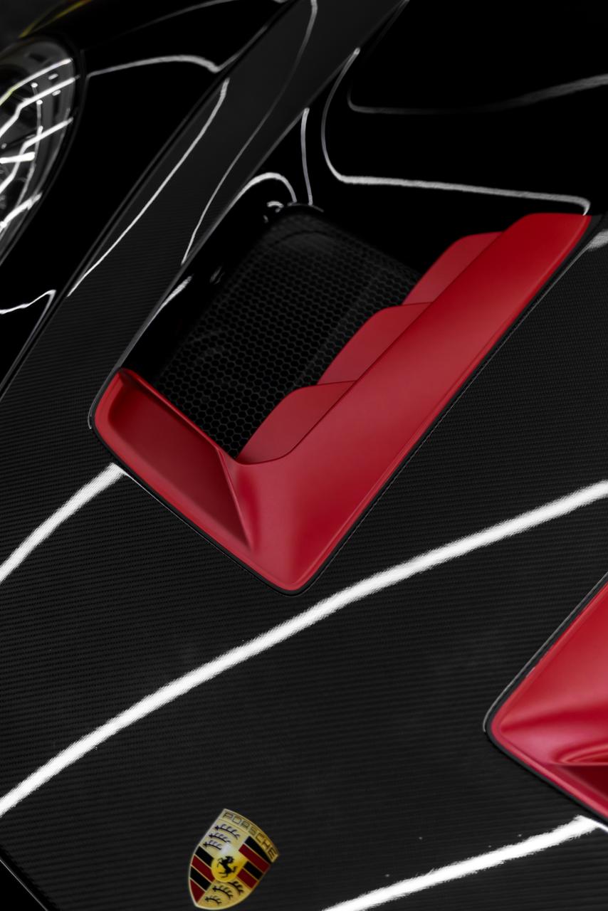 Porsche 911 GT3 RS  BLACK 2025 Rental Dubai