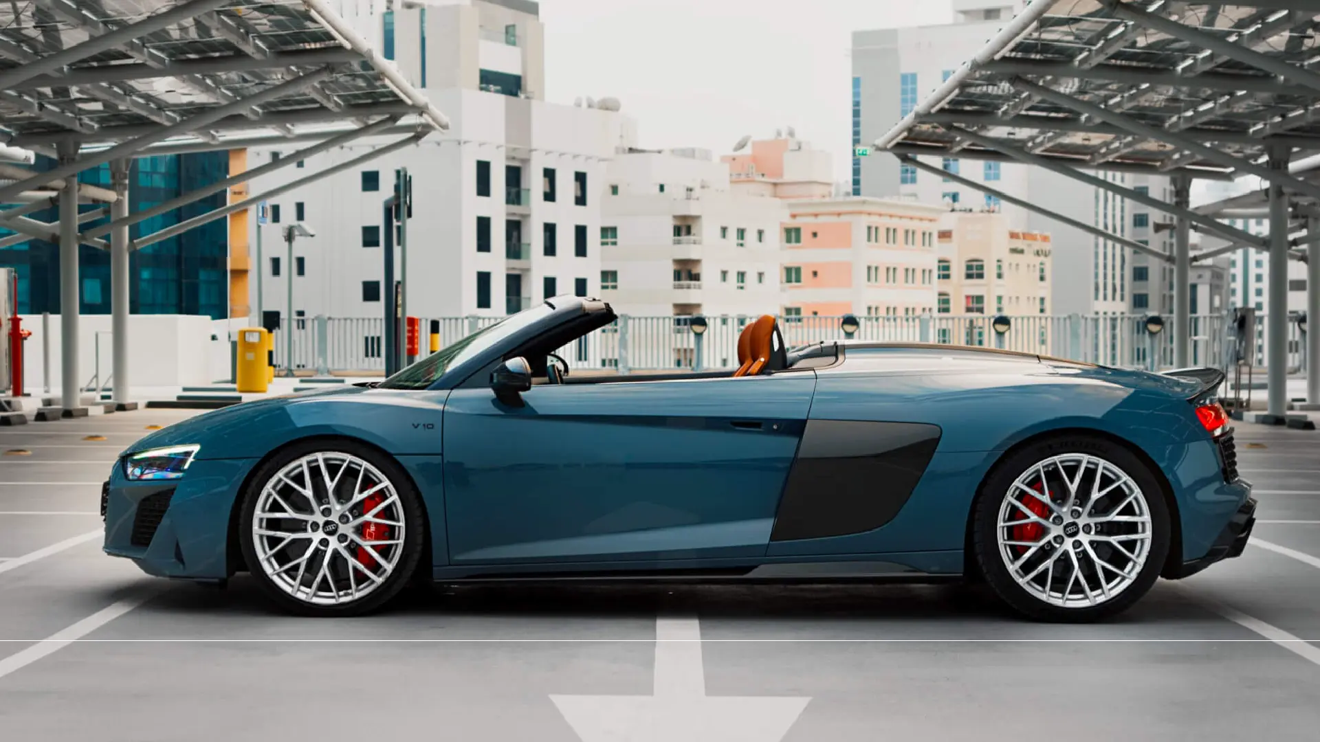 Audi R8 Spyder  BLUE 2024 Rental Dubai