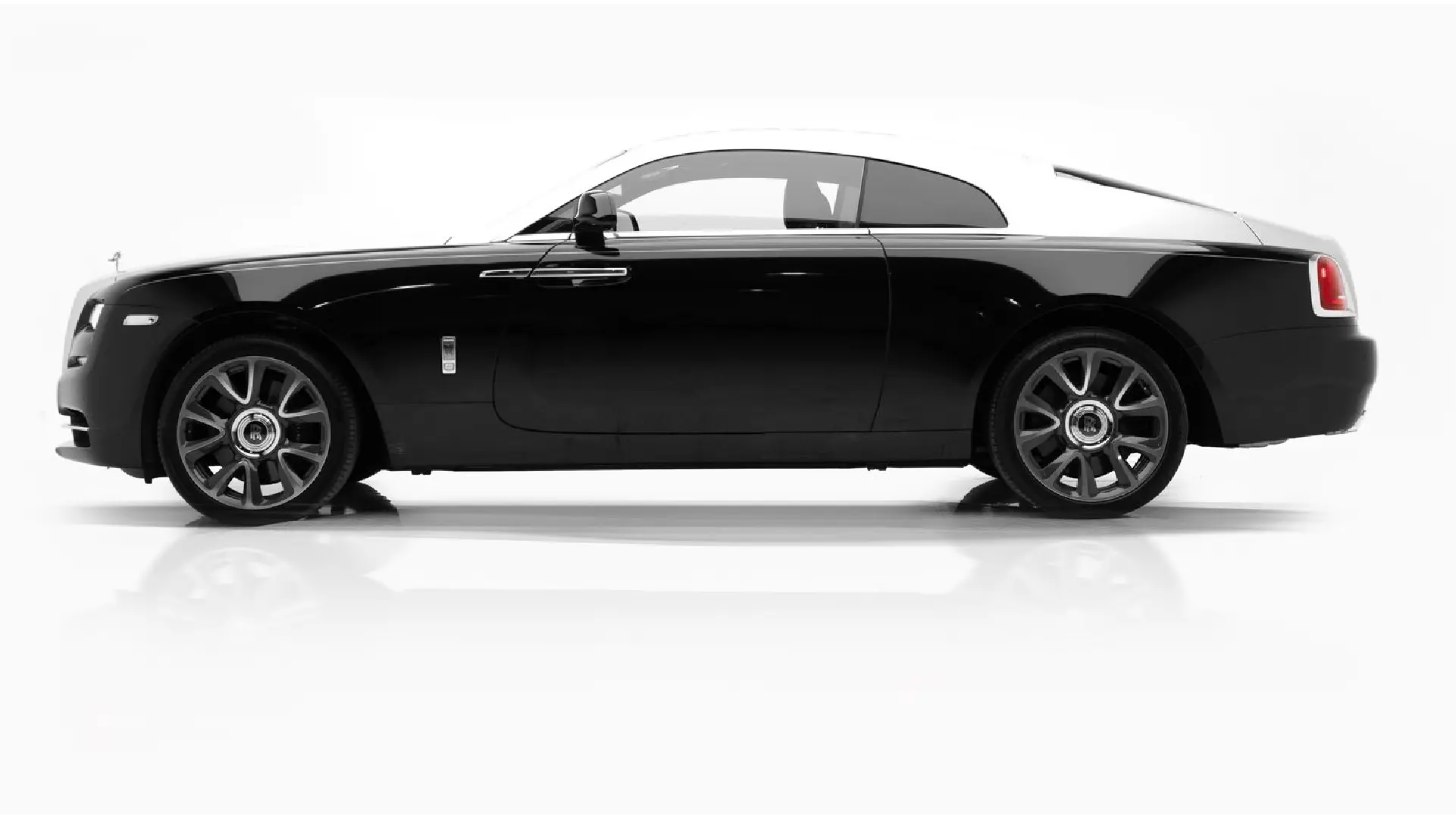 Rolls-Royce Wraith  BLACK 2021 Rental Dubai