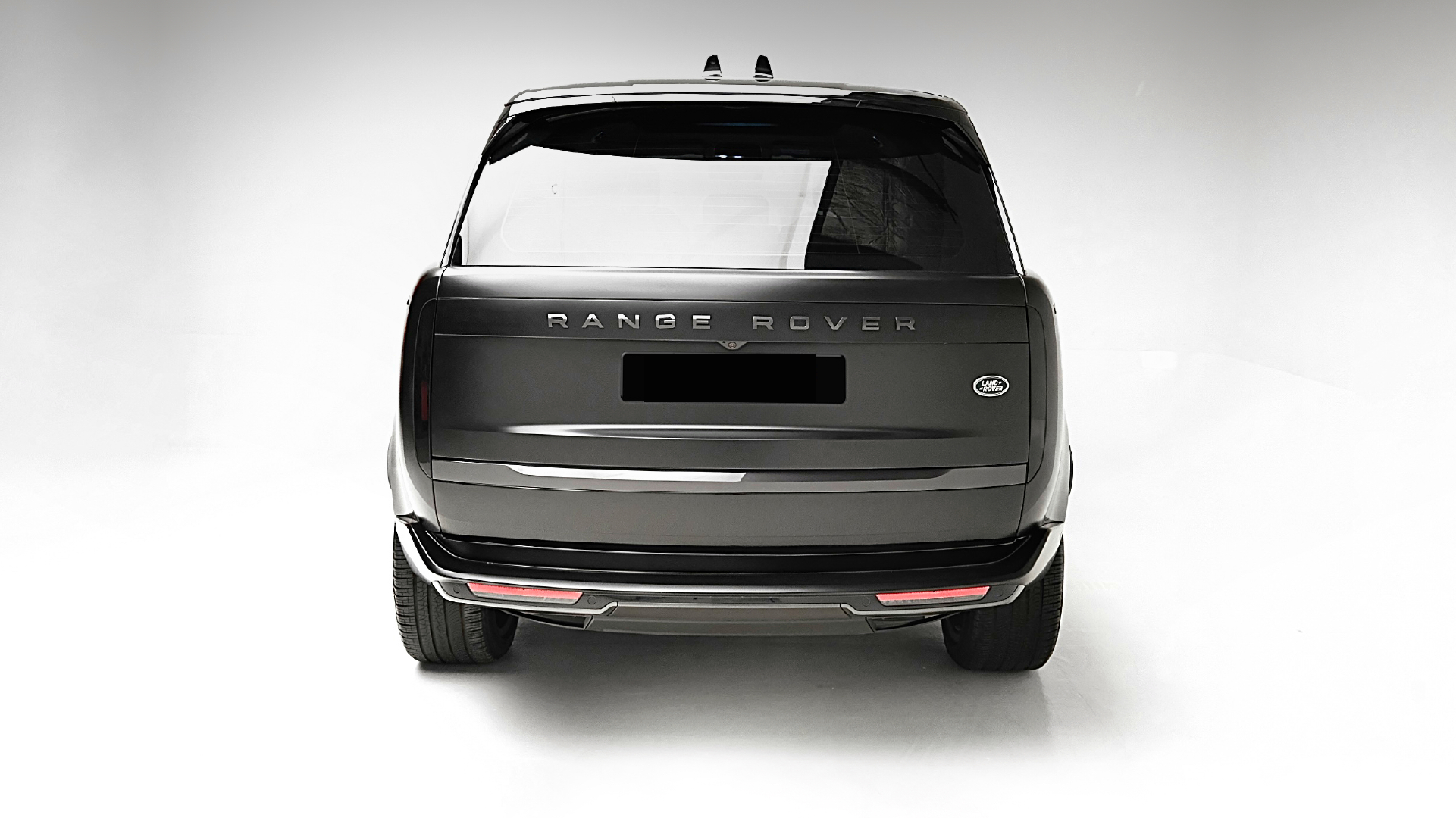 Range Rover Vogue  BLACK 2024 Rental Dubai