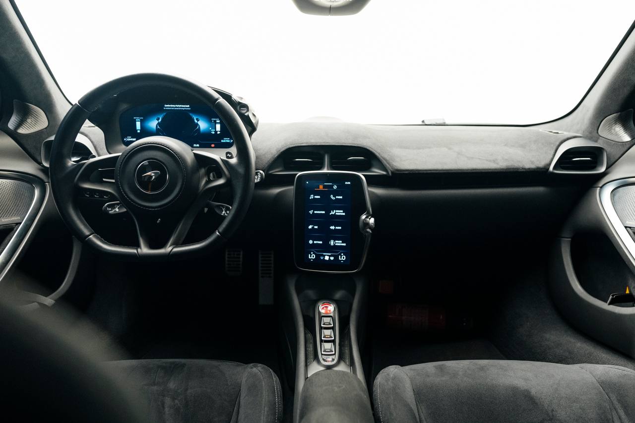 Mclaren Artura   BLACK 2023 Rental Dubai