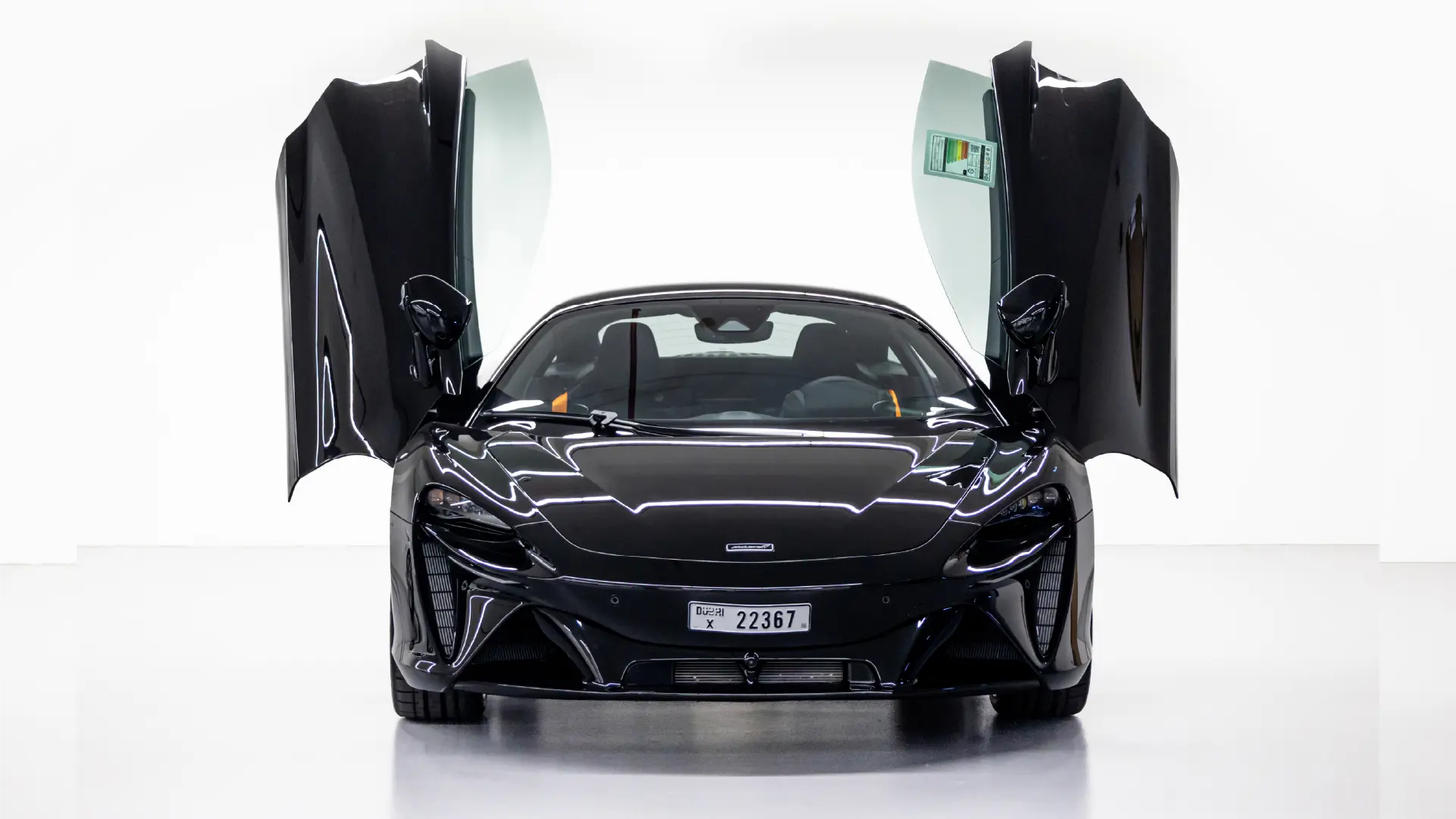 McLaren Artura  BLACK 2024 Rental Dubai