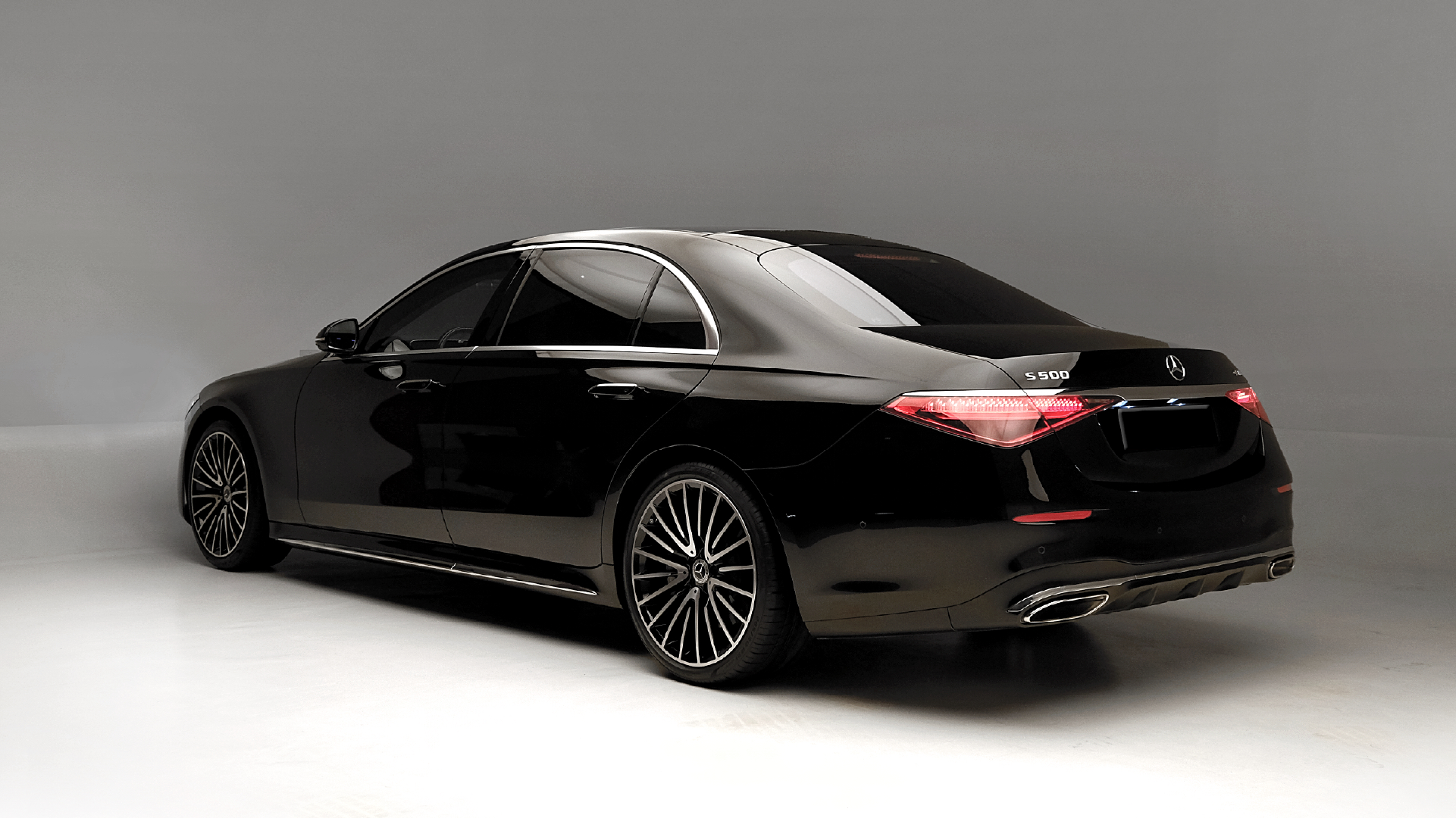 Mercedes-Benz S500  BLACK 2024 Rental Dubai