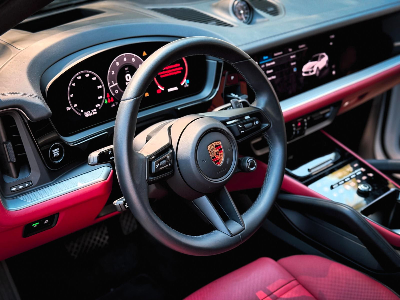 Porsche Macan 2024  WHITE 2024 Rental Dubai