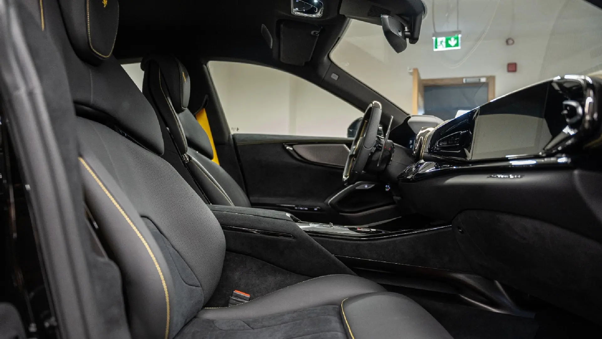 Ferrari Purosangue V12 YM  BLACK 2022 Rental Dubai