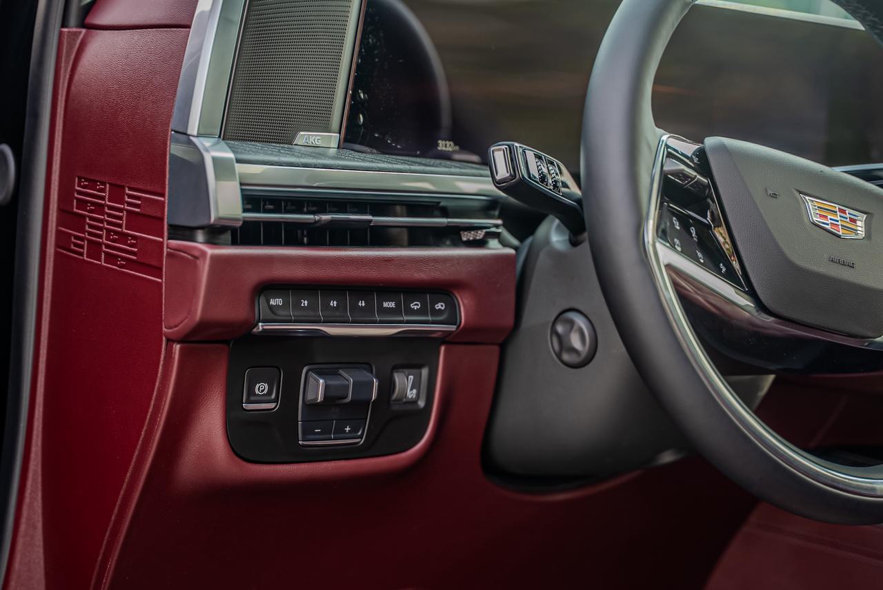 Cadillac Escalade Sport Platinum 2025  BLACK 2025 Rental Dubai