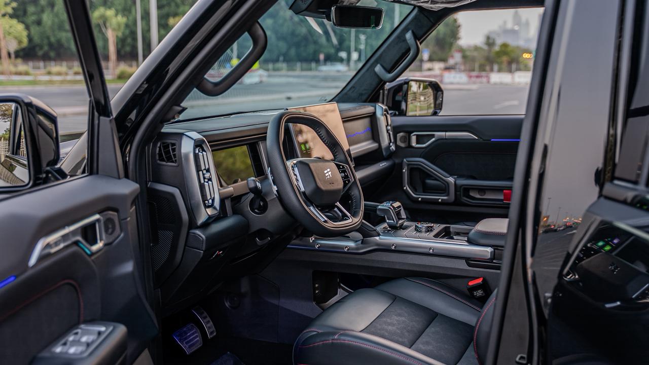 Jetour T2 2025  BLACK 2025 Rental Dubai