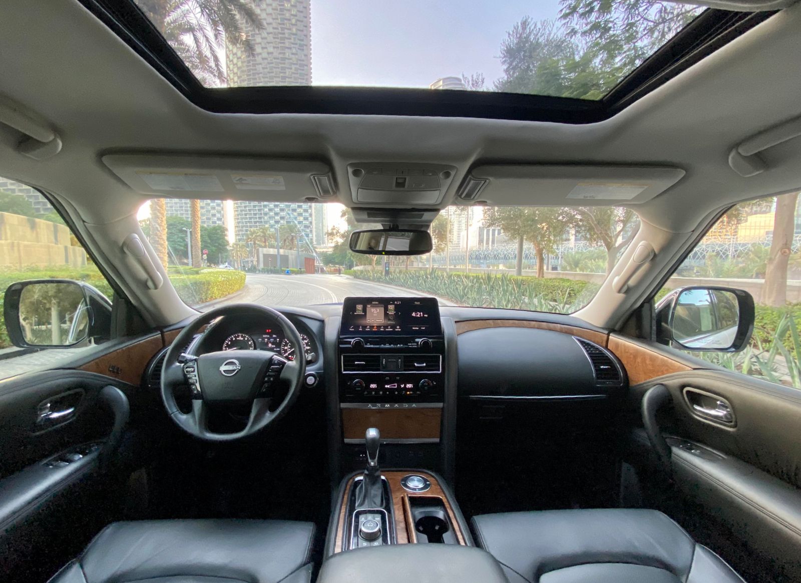 NISSAN Patrol PLATINUM  WHITE 2022 Rental Dubai