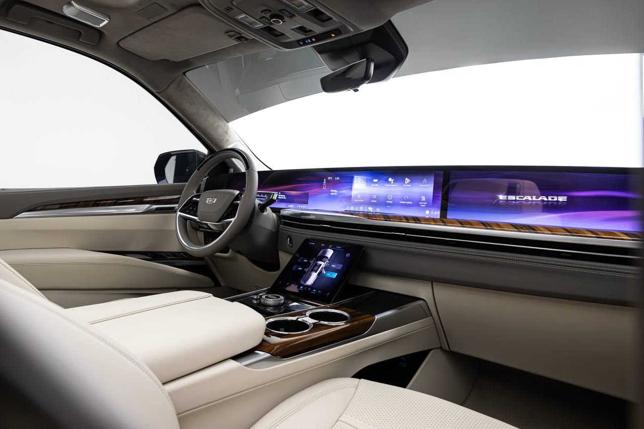 Cadillac Escalade Platinum 2025  BLACK 2025 Rental Dubai