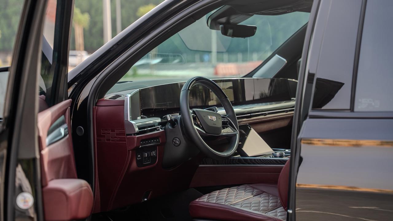 Cadillac Escalade Sport Platinum 2025  BLACK 2025 Rental Dubai
