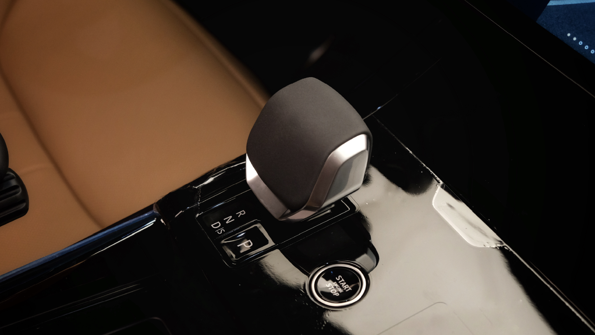 Range Rover Sport  BLACK 2024 Rental Dubai