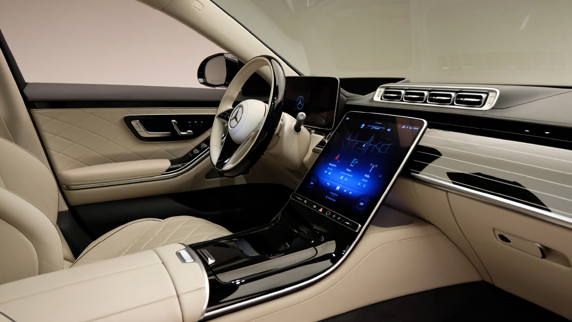 Mercedes-Benz S500  BLACK 2024 Rental Dubai