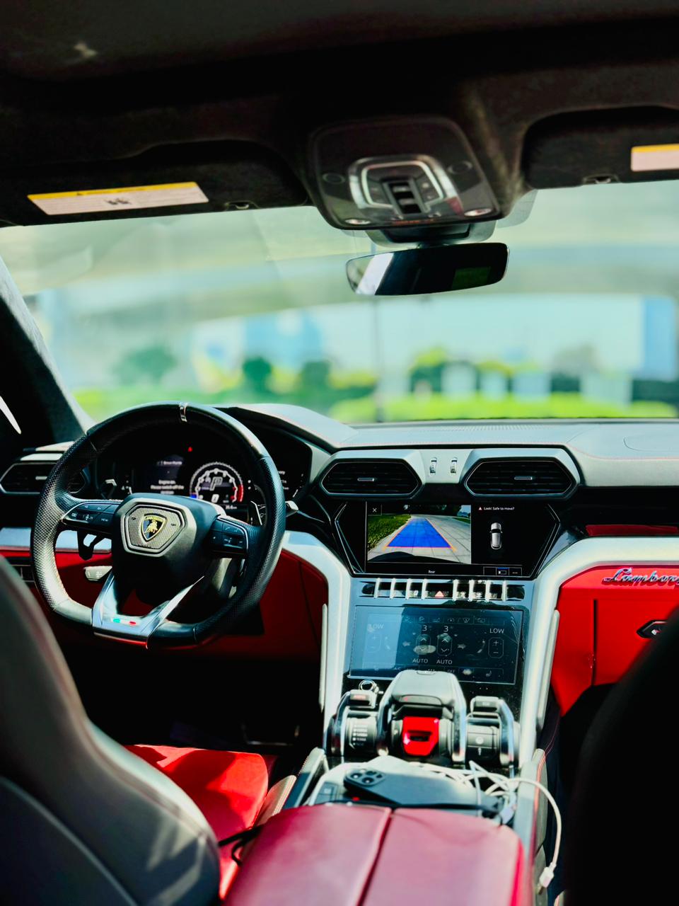 Lamborghini Urus 2025  BLACK 2025 Rental Dubai