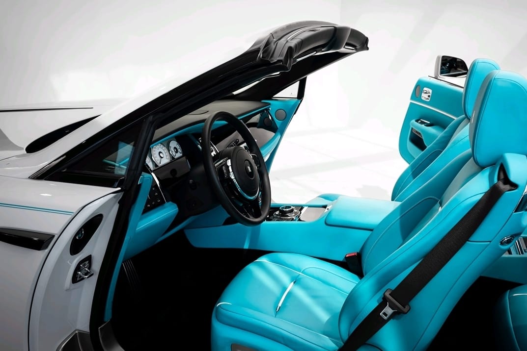 Rolls Royce Dawn ,free delivery  WHITE 2022 Rental Dubai