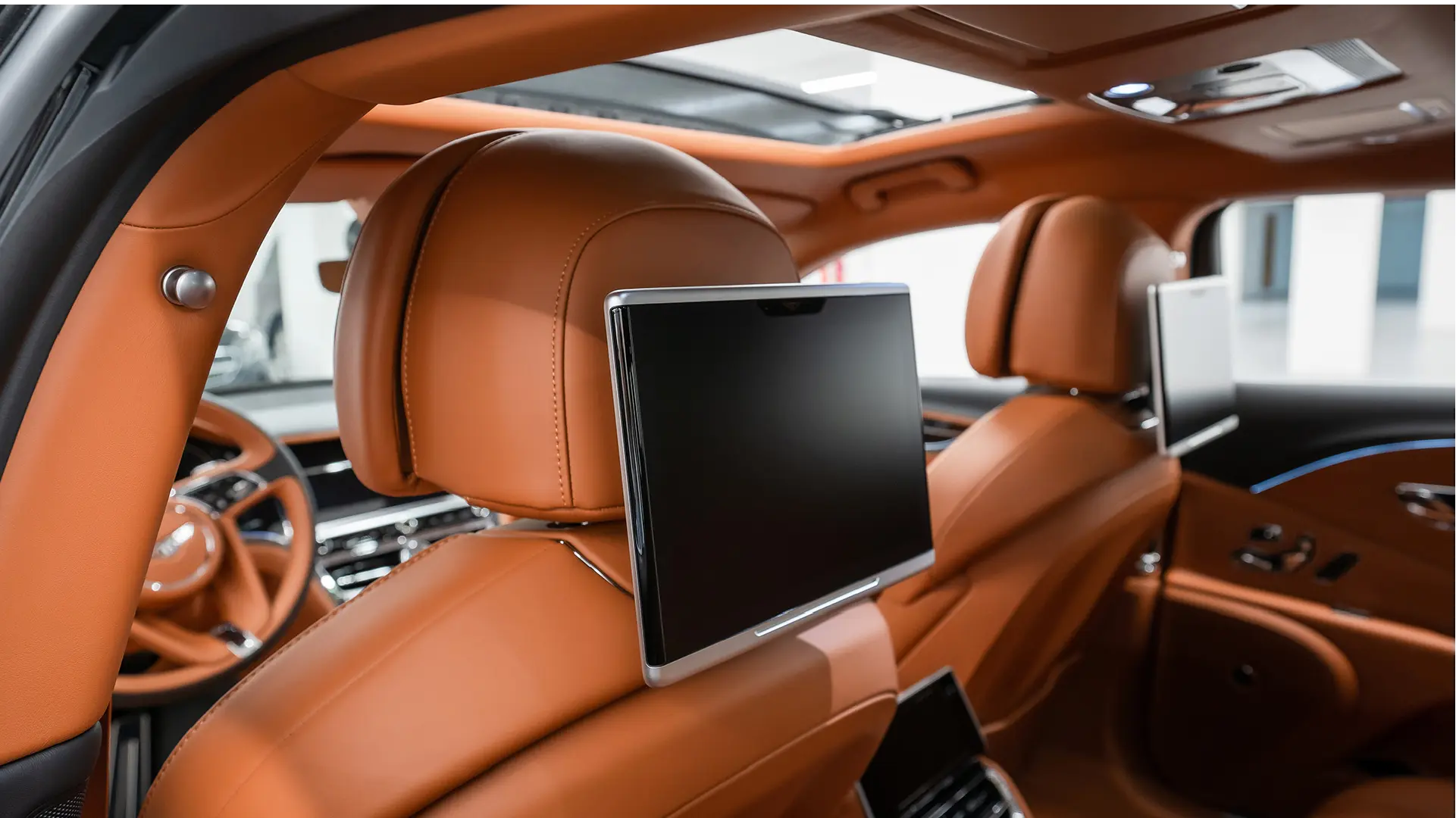 Bentley Flying Spur W12  WHITE 2023 Rental Dubai