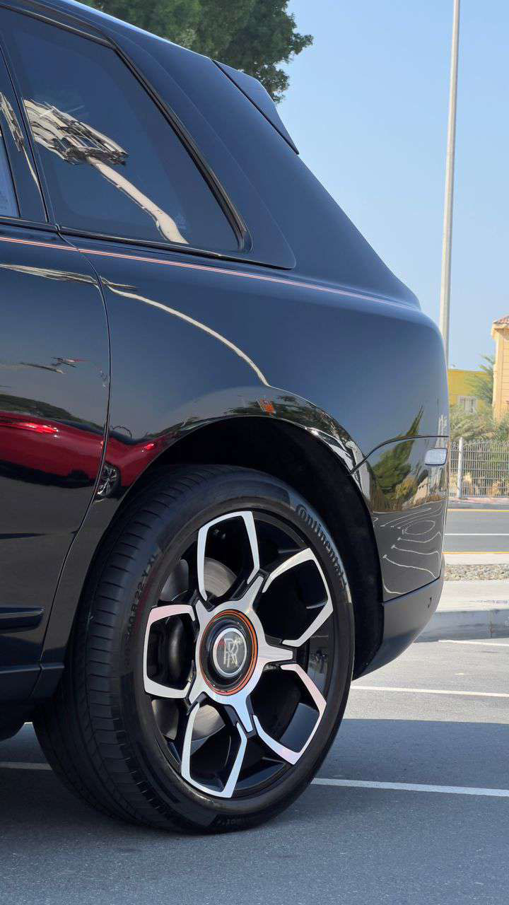 Rolls-Royce Cullinan Black Badge  BLACK 2022 Rental Dubai