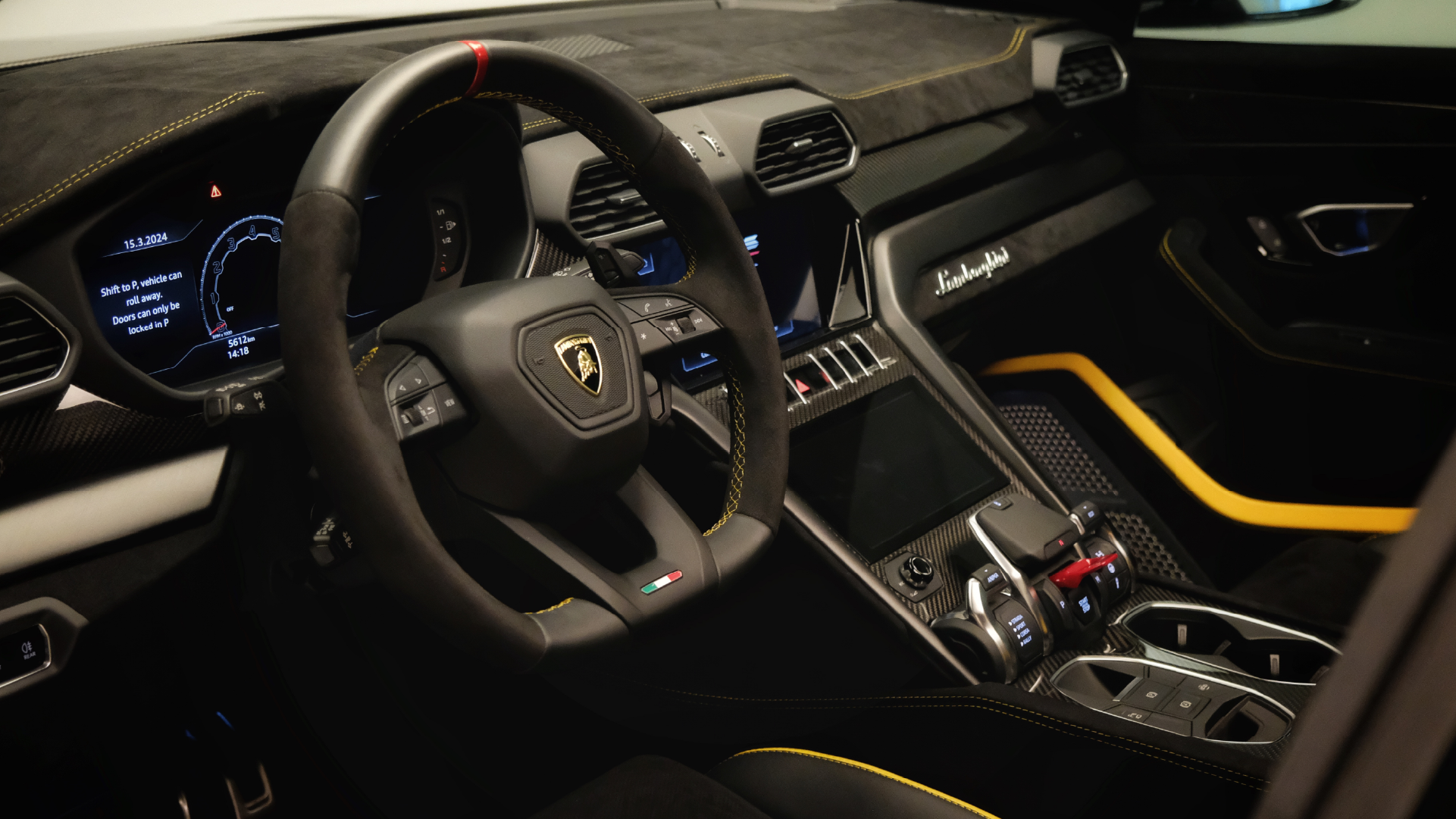 Lamborghini Urus Performante  GREY 2024 Rental Dubai